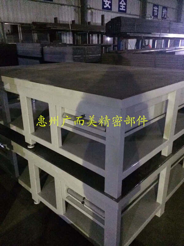 模具钳工工作台应用案例:五金加工与设备维修场景配置参考
